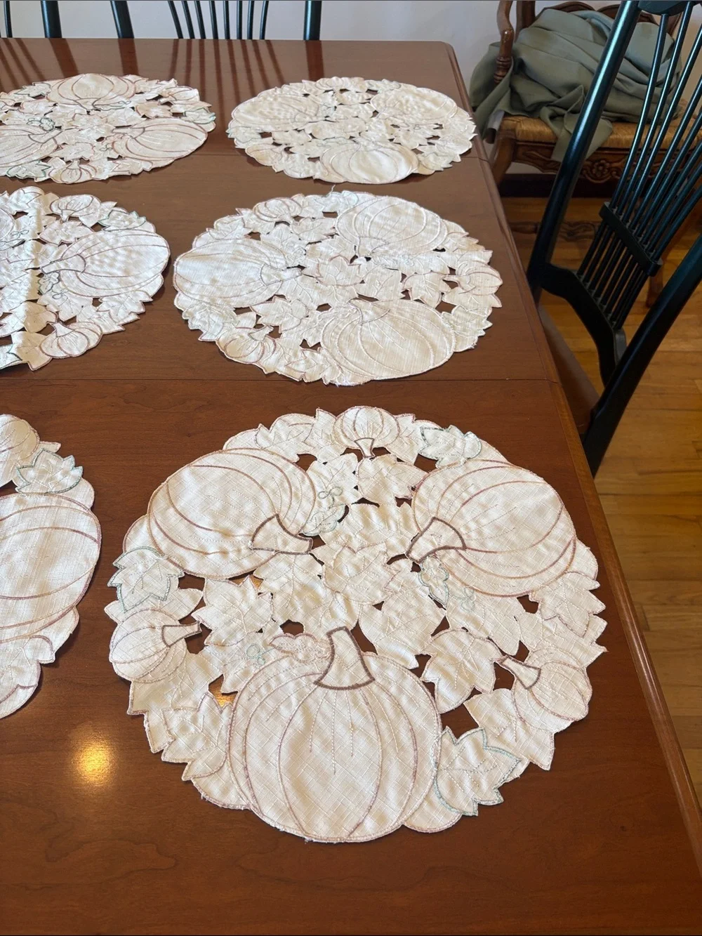 6 Round Placemats-Autumn Pumpkin Cutwork Placemat Set - Orange & Cream